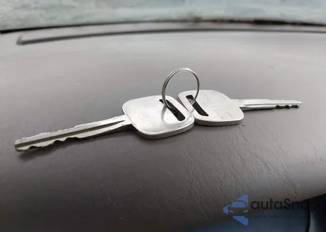 1997 Toyota Camry Ce/Le/Xle z USA, uszkodzony, nr VIN 4T1BG22K0VU127941